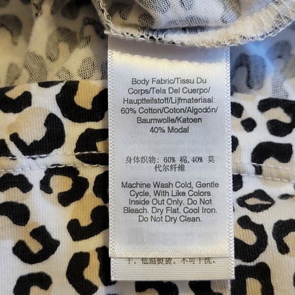 DKNY Leopard Print Top Crew Neck Short Sleeve Casual Athleisure Classic Size M - Picture 9 of 11